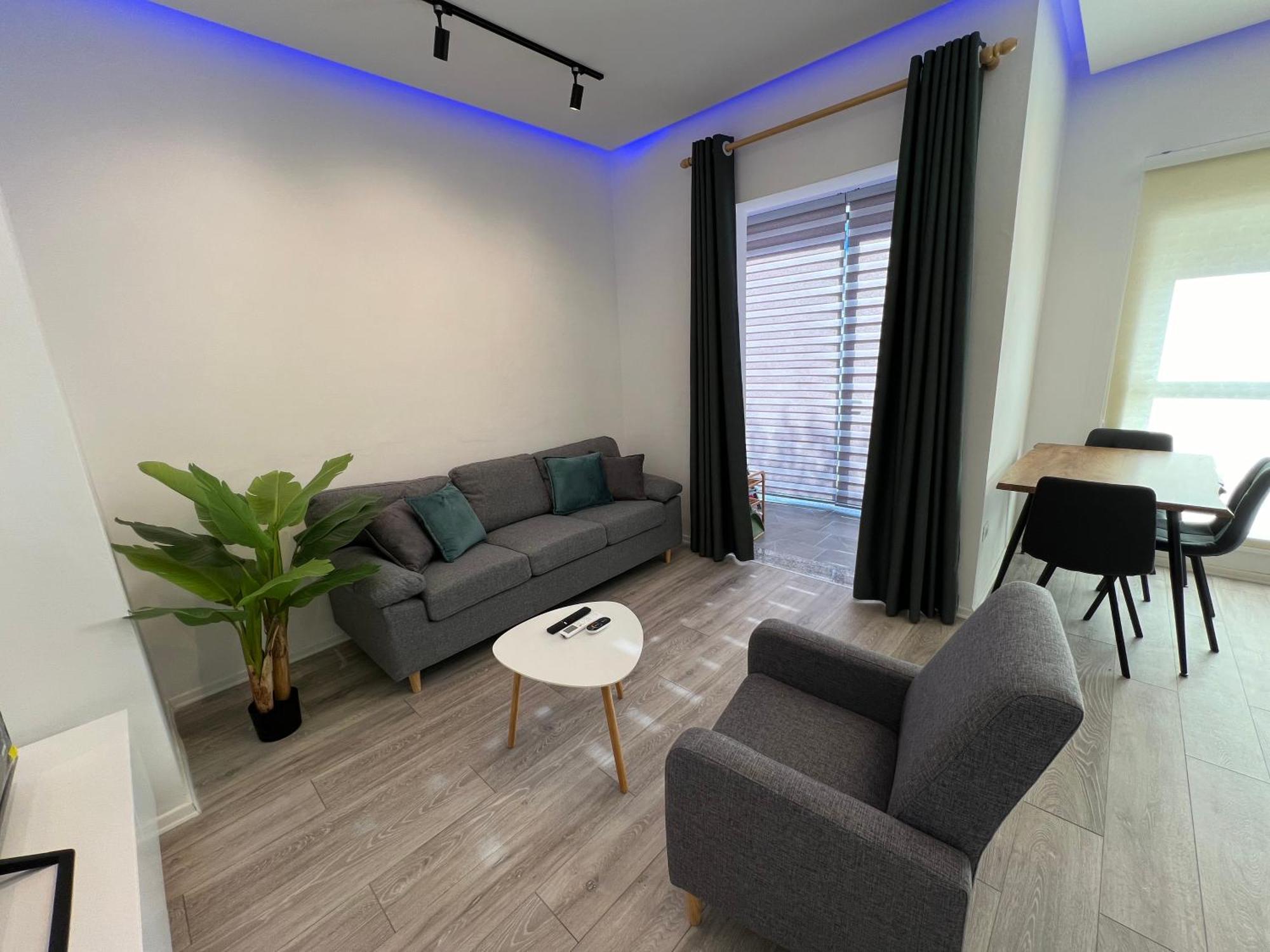 Sunflower Apartment Tirana Exteriör bild