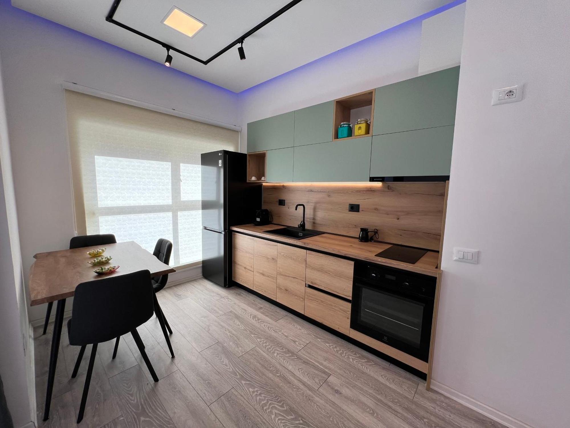Sunflower Apartment Tirana Exteriör bild